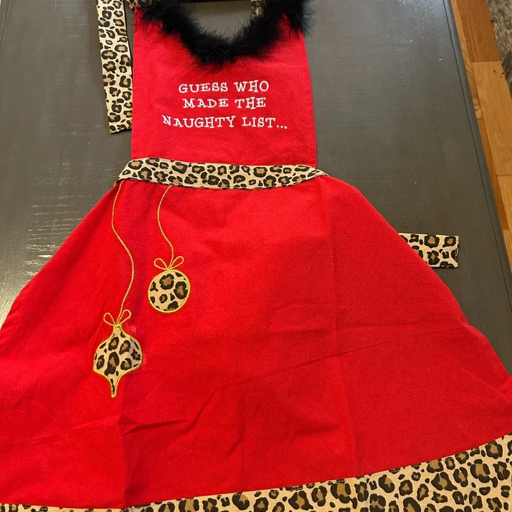 TIS THE SEASON brand new Red and Leopard Print women’s Apron Christmas